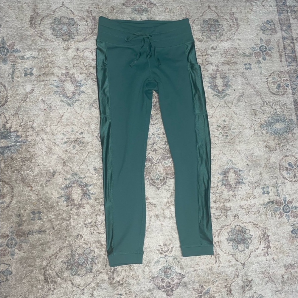 Fabletics 7/8 Powerhold Leggings Green